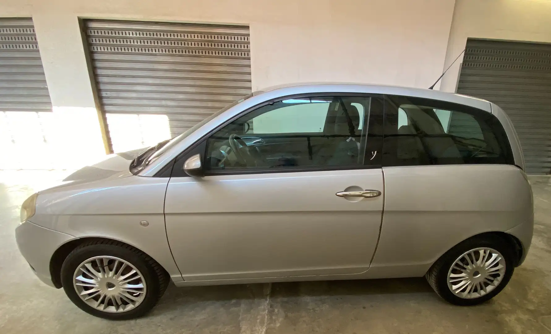 Lancia Ypsilon Ypsilon II 2007 1.2 8v Argento Argento - 2