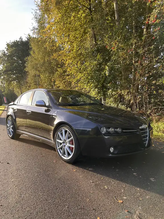 Alfa Romeo 159 2009 из Европы — купить под ключ