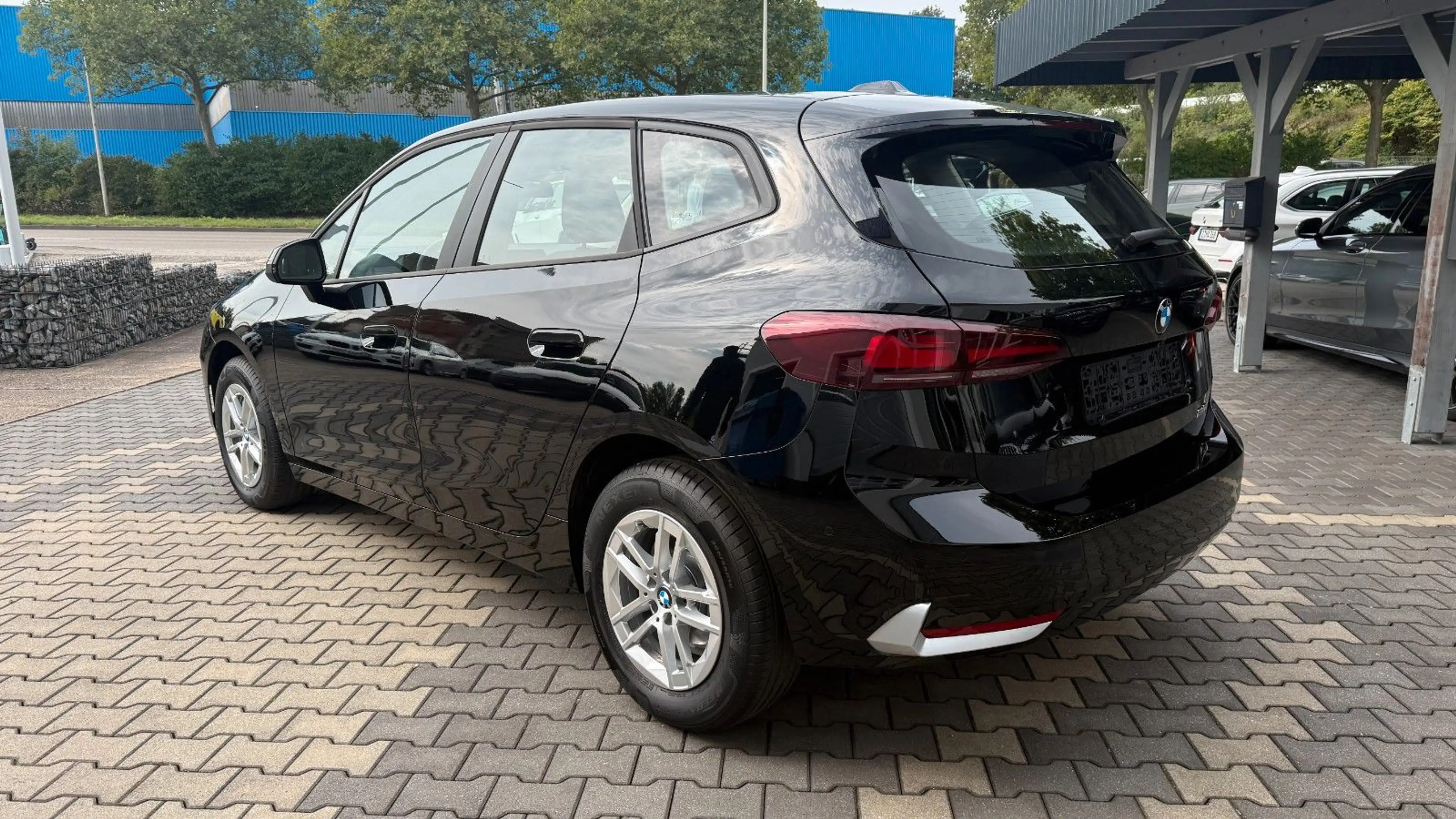 BMW 218 218i Actibe Tourer LED Navi Autom Temp DAB — photo 5
