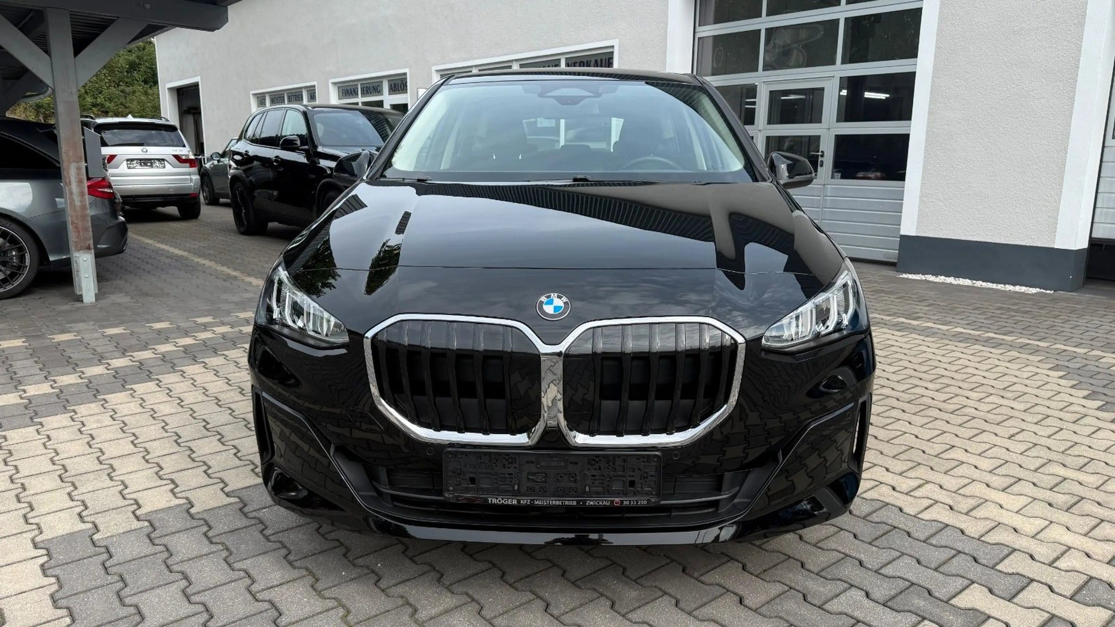 BMW 218 218i Actibe Tourer LED Navi Autom Temp DAB — photo 2