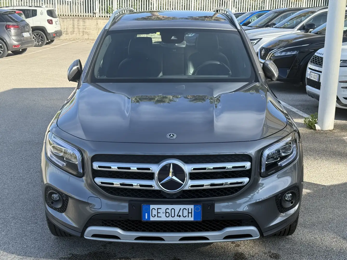 Mercedes-Benz GLB 180 d Sport auto Grigio - 2