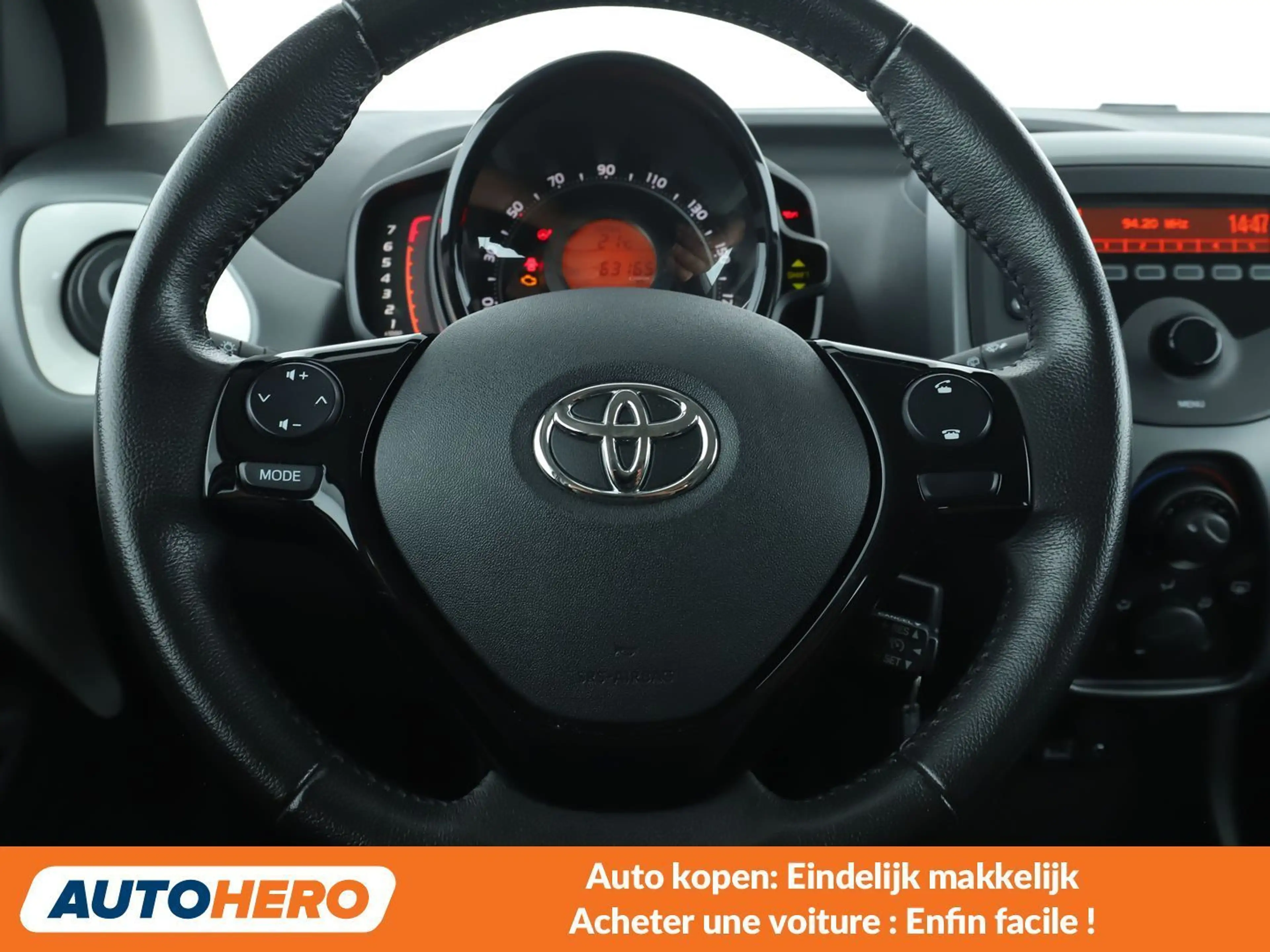 Toyota Aygo 1.0 X-Wave — photo 5