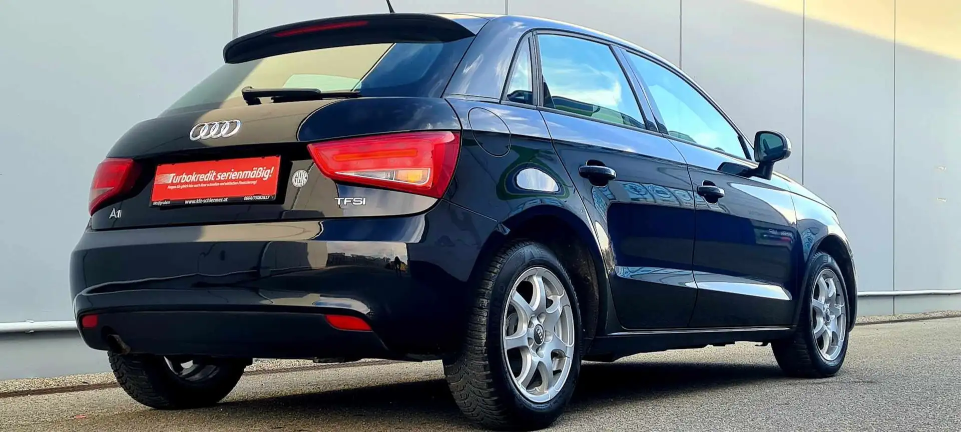 Audi A1 SB 1,2 TFSI Attraction Pickerl 06/2026+4 Schwarz - 2