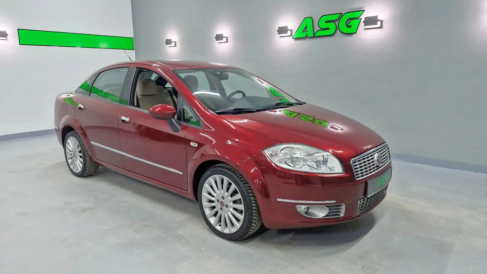 Fiat Linea Emotion / PDC / Blue&Me Rot - 1