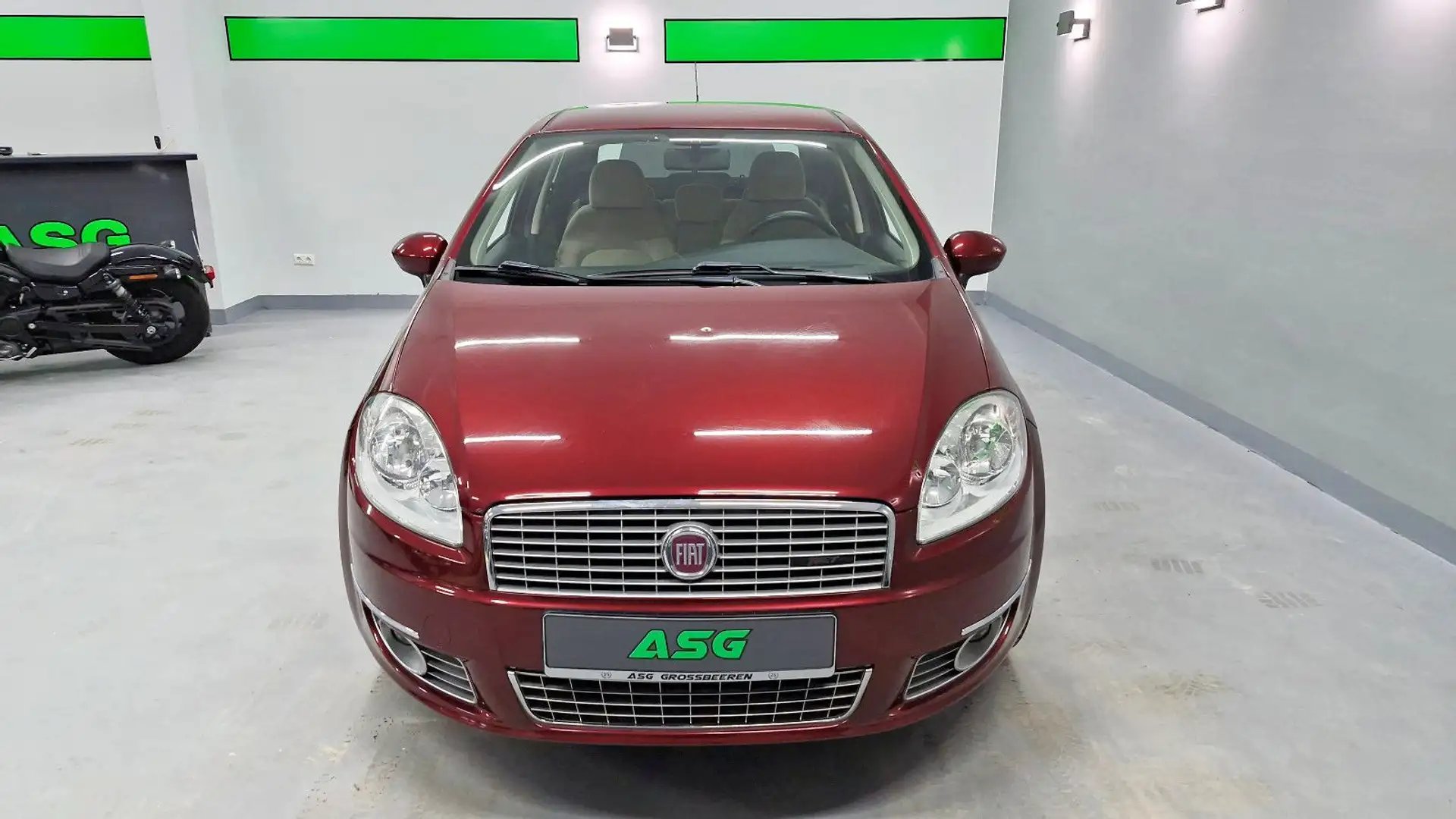 Fiat Linea Emotion / PDC / Blue&Me Rot - 2