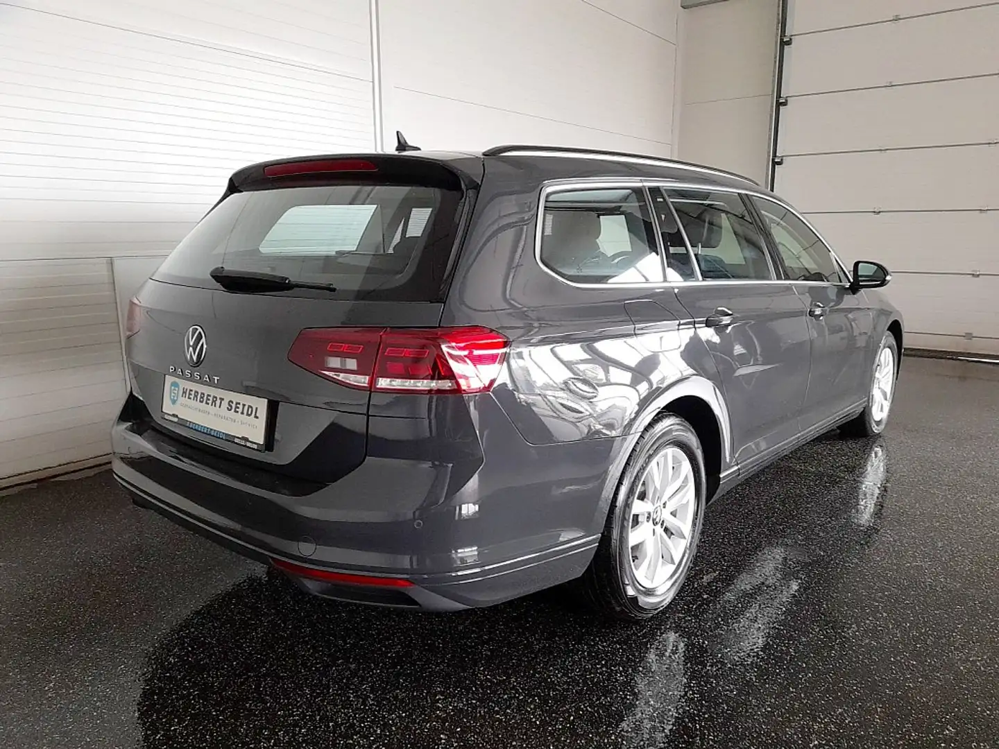 Volkswagen Passat Variant Business 2,0 TDI DSG *LED / NAVI / ACC / KAMERA... Grau - 2