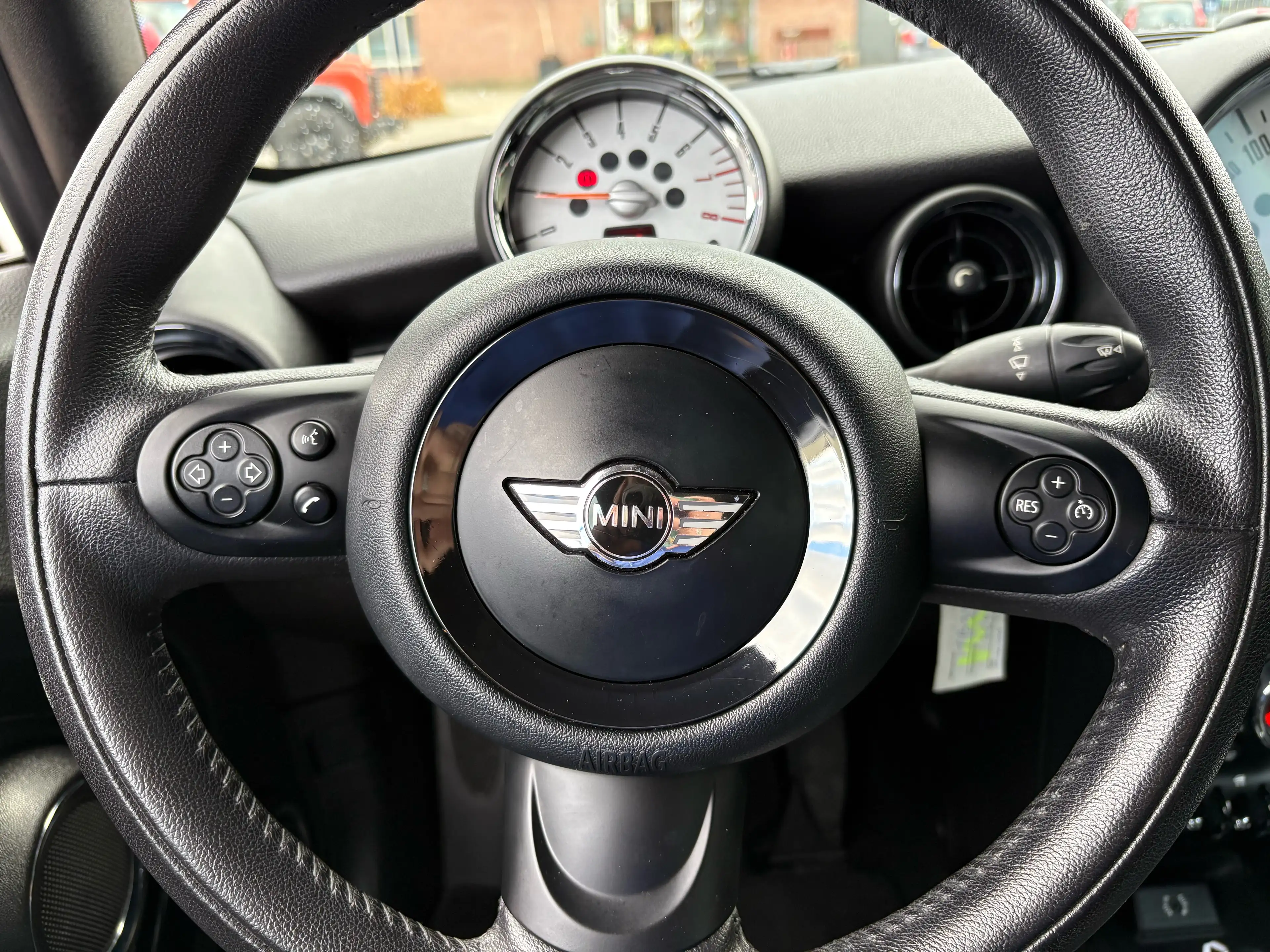 MINI One Cabrio 1.6 Chili — photo 8