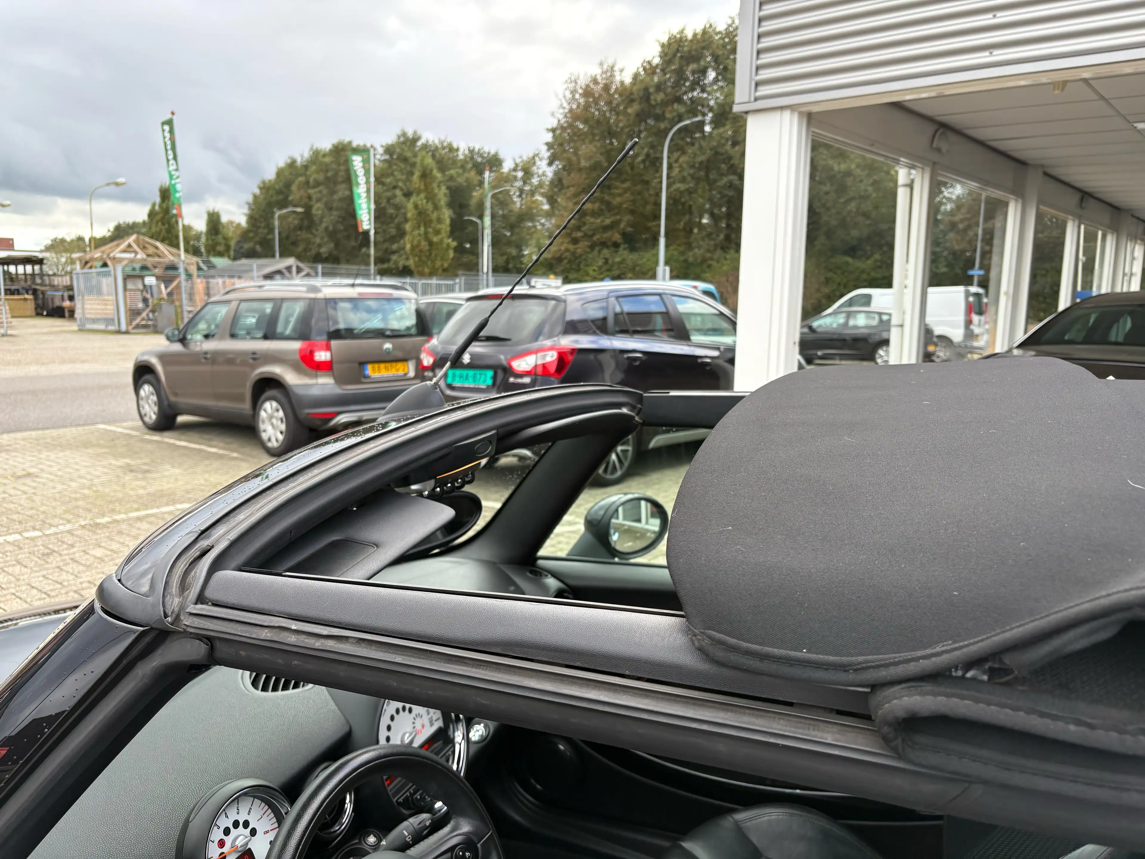 MINI One Cabrio 1.6 Chili — photo 7