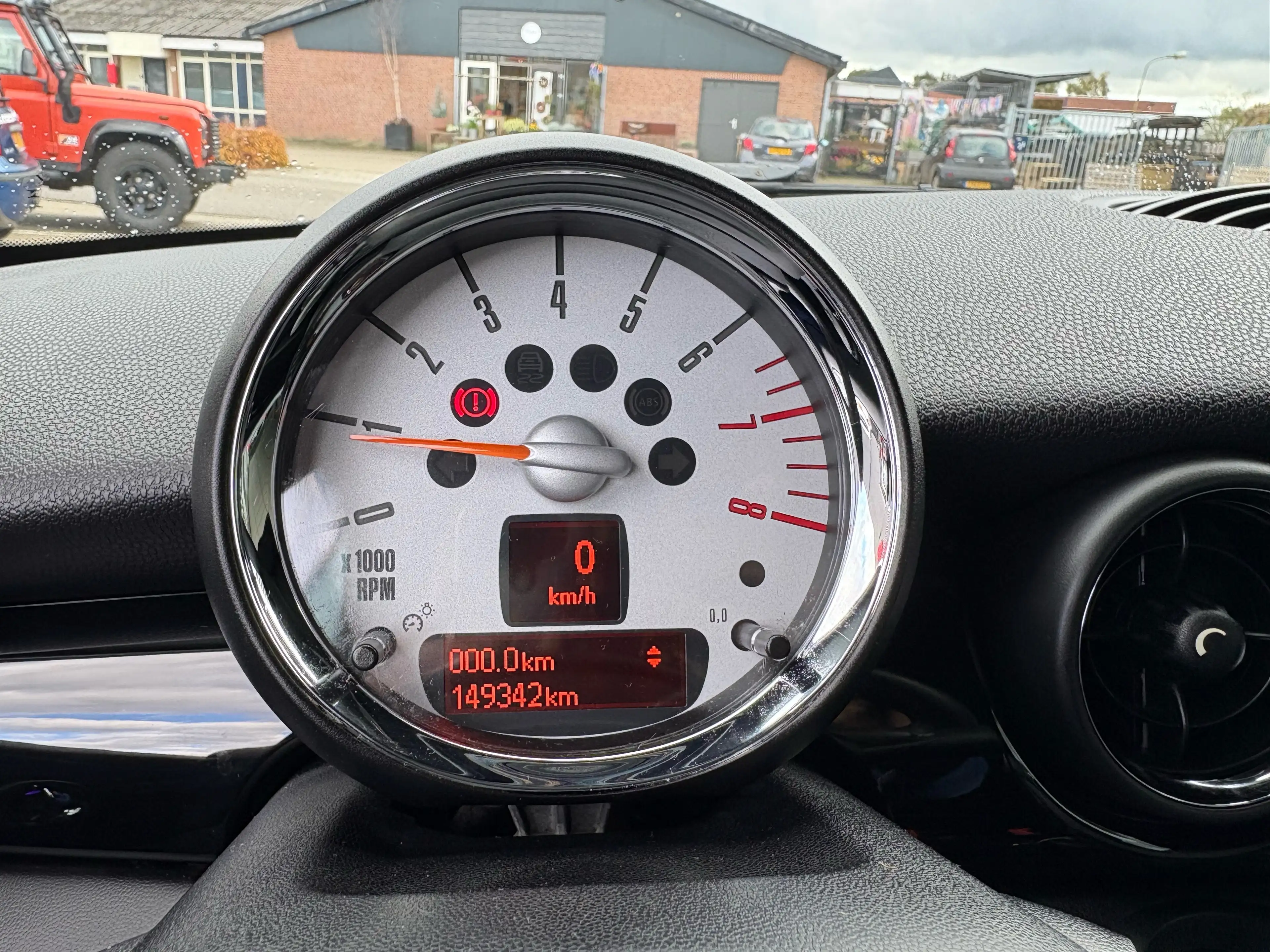MINI One Cabrio 1.6 Chili — photo 12