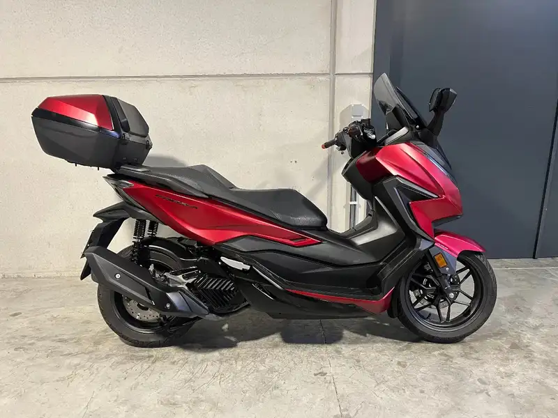 Honda Forza 125 - foto 2