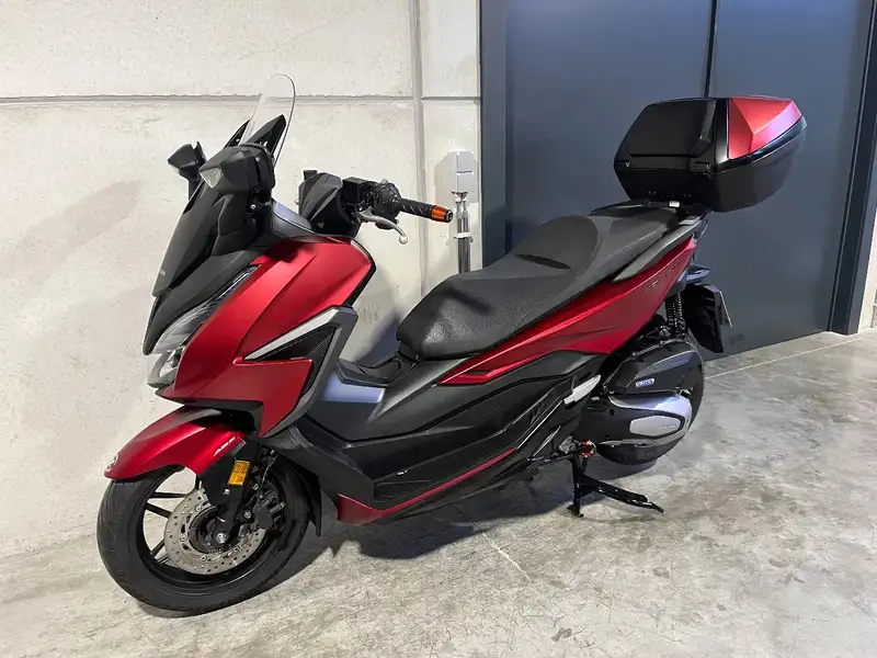 Honda Forza 125 - foto 6