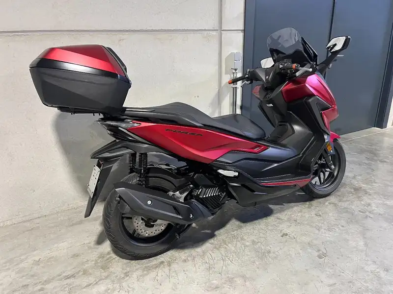 Honda Forza 125 - foto 3