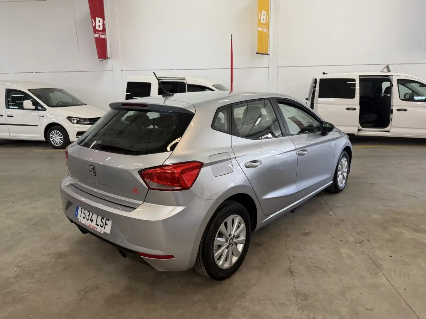 SEAT Ibiza 1.0 TSI S&S Style 110 Plateado - 2
