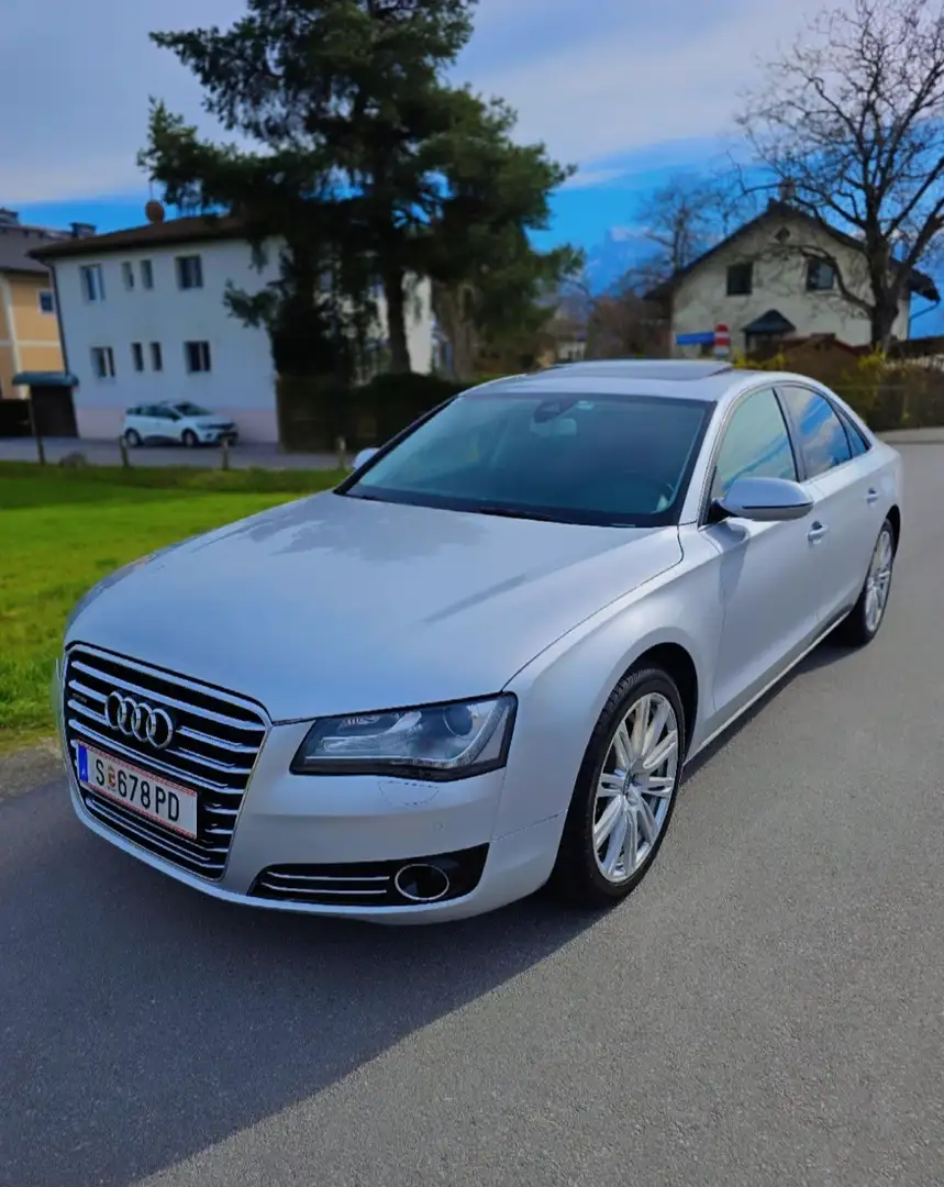 Audi A8 4,2 TDI V8 quattro Silber - 1