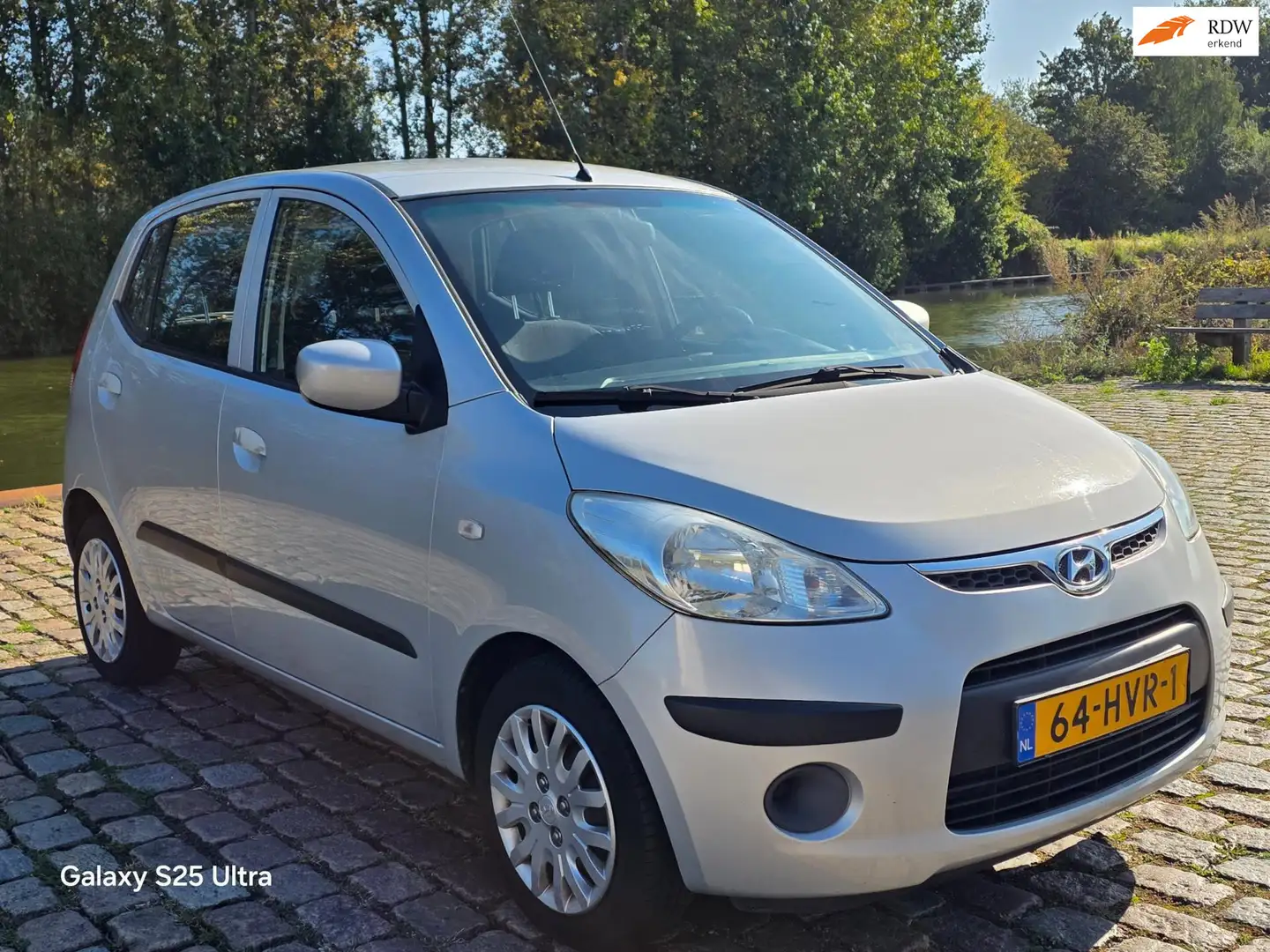 Hyundai i10 1.25i Dynamic Cool 1e eigenaar dealer onderhouden Gris - 1
