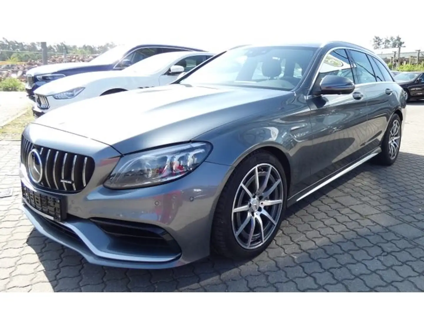 Mercedes-Benz C 63 AMG T Speedshift Navi PDC 360 LED Leder Grau - 1