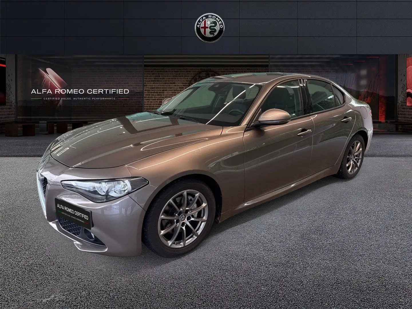 Alfa Romeo Giulia 2.2 Turbo AT8 150CV Super Grigio - 1