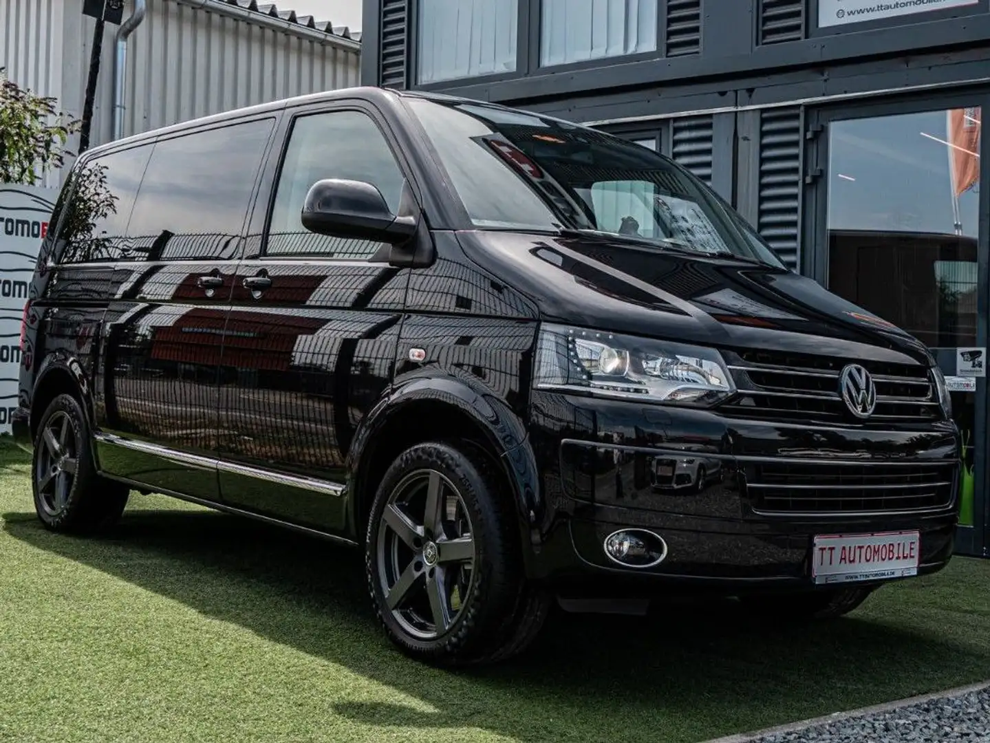 Volkswagen T5 Multivan |BI-XENON|SHZ|KAMERA|PDC Schwarz - 1
