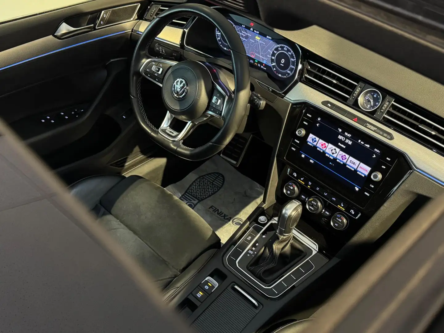 Volkswagen Arteon 2.0 TSI 3x R-LINE|PANO|VIRTUAL|SFEERV.|MASSAGE Negro - 2