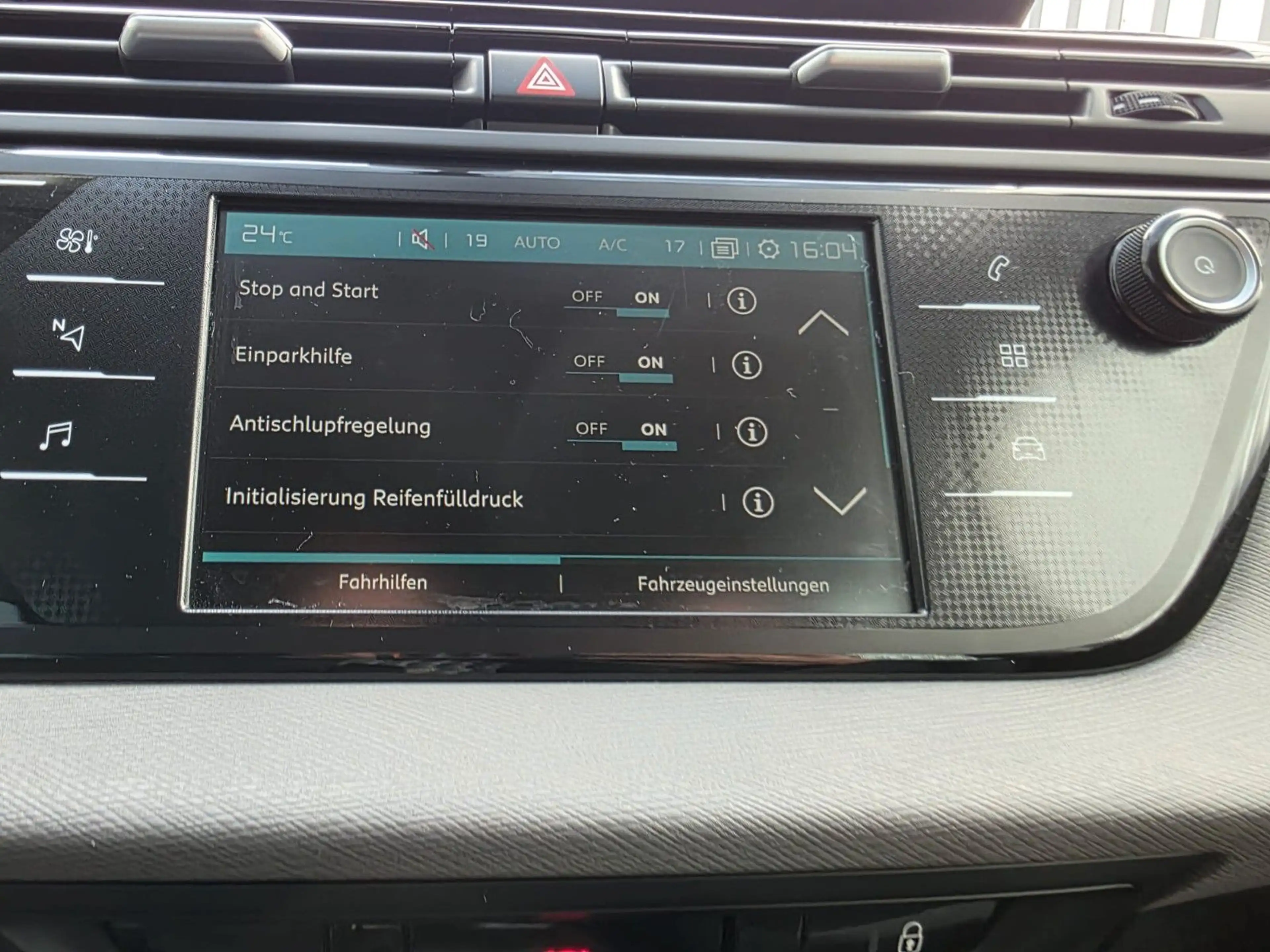 Citroen Grand C4 Picasso Grand C4 7Sitze PDC(V+H) Navi SZH ALU Klimaaut — photo 13