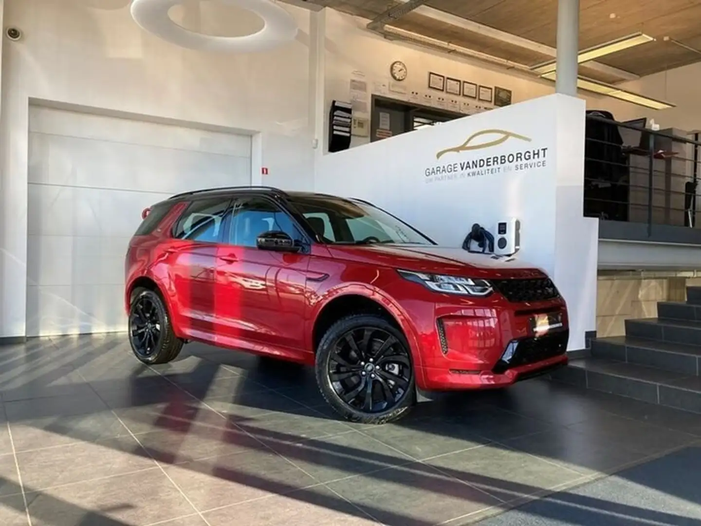 Land Rover Discovery Sport R-DYNAMIC HYBRID BENZINE AUTOMAAT NIEUW OKM Rouge - 1