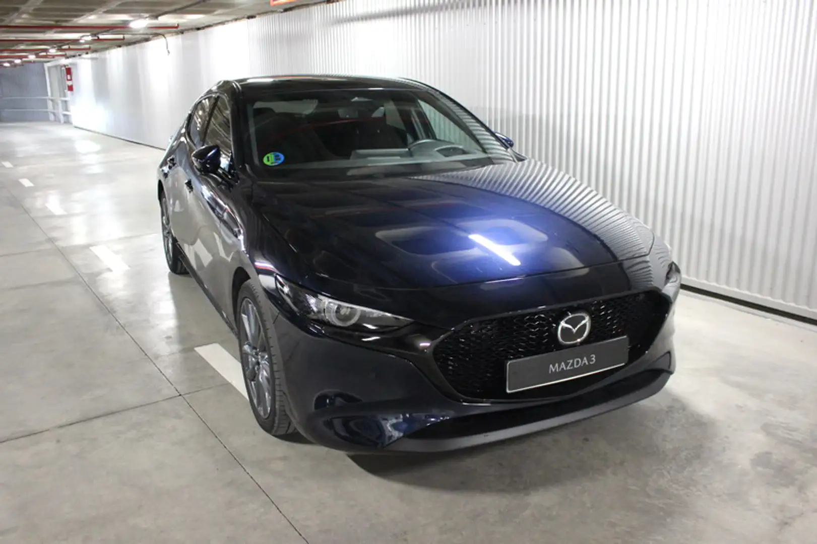 Mazda 3 2.0 e-Skyactiv-G Exclusive-line Plus Aut. 110kW Blau - 2