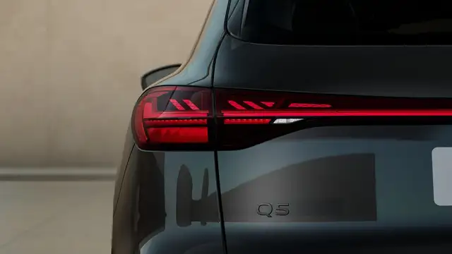 Audi Q5 view 7