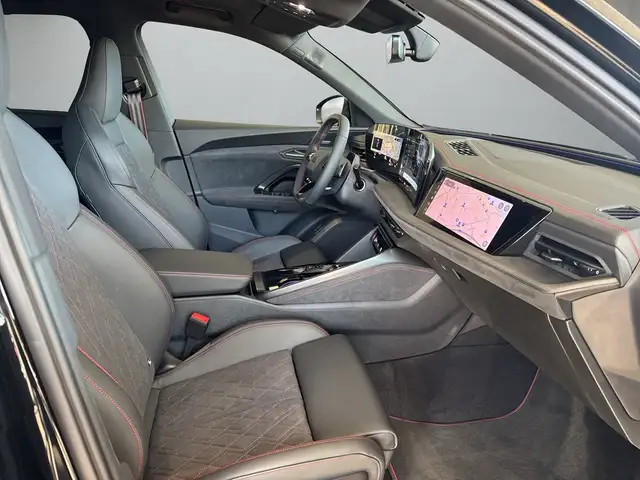Audi Q5 view 13