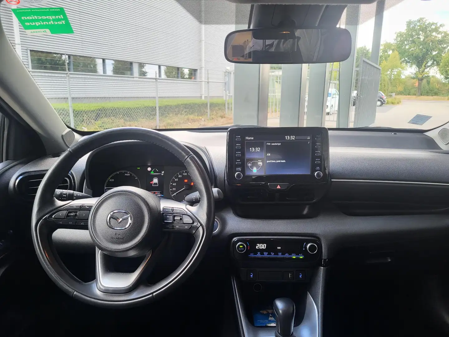 Mazda 2 1.5 SkyActiv-G 90 Centre-Line Gris - 2