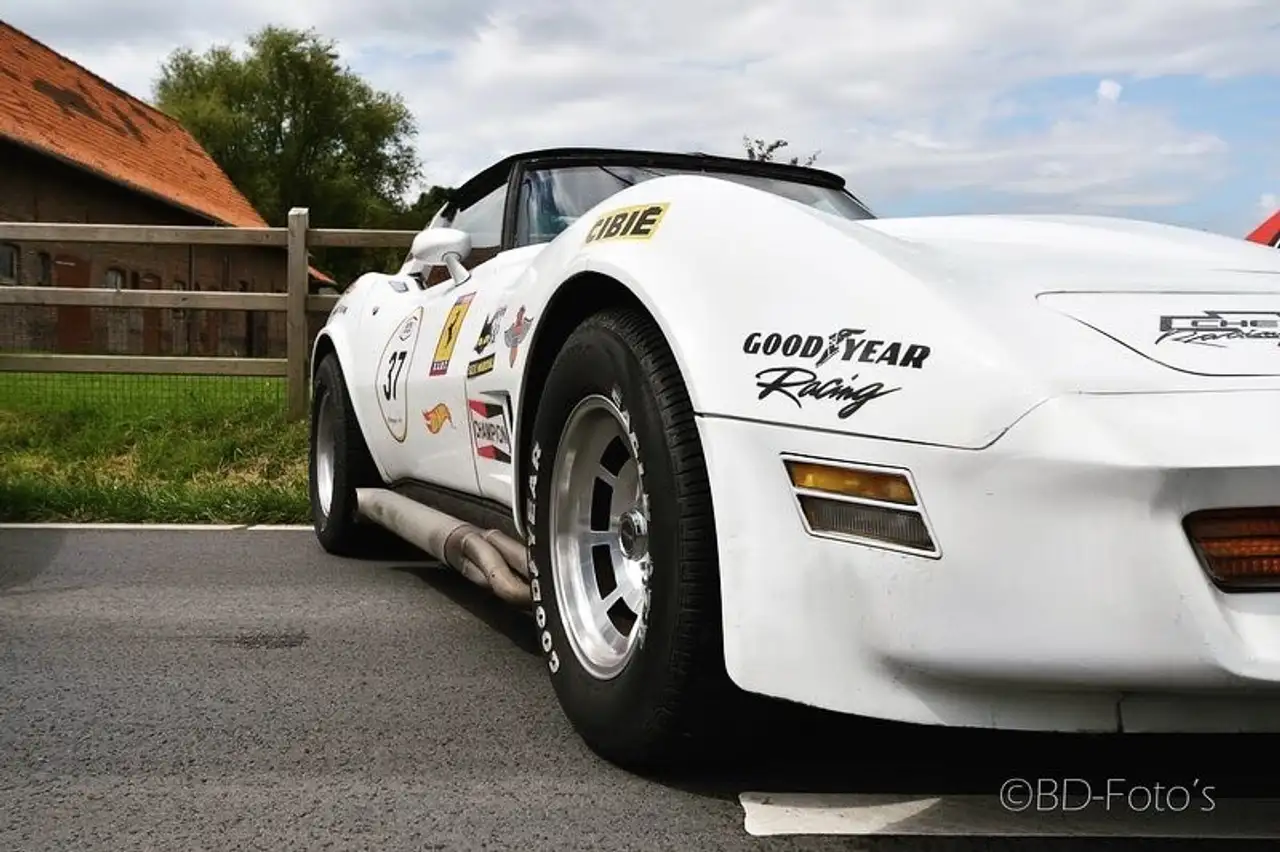 Chevrolet Corvette C3, foto 1