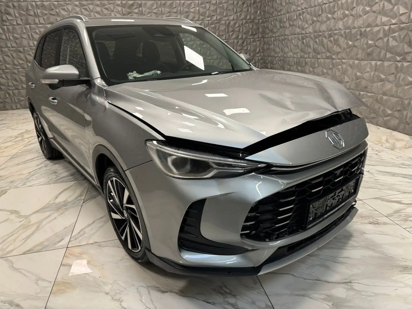 MG ZS 1.5 Hybrid+ 145 kW Luxury Grau - 1