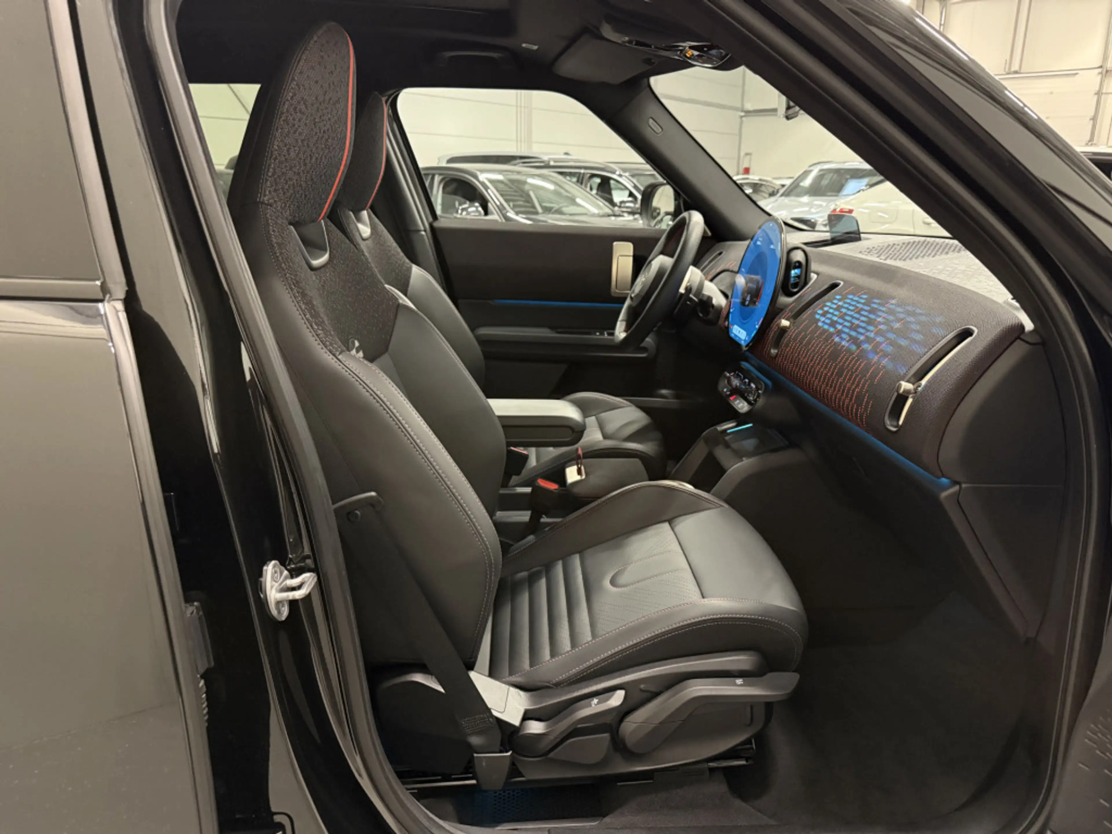 MINI John Cooper Works Countryman 1.5 C JCW XL BLACK PANO/H&K/HEAD-UP/20"/JCW-LEER S — photo 14