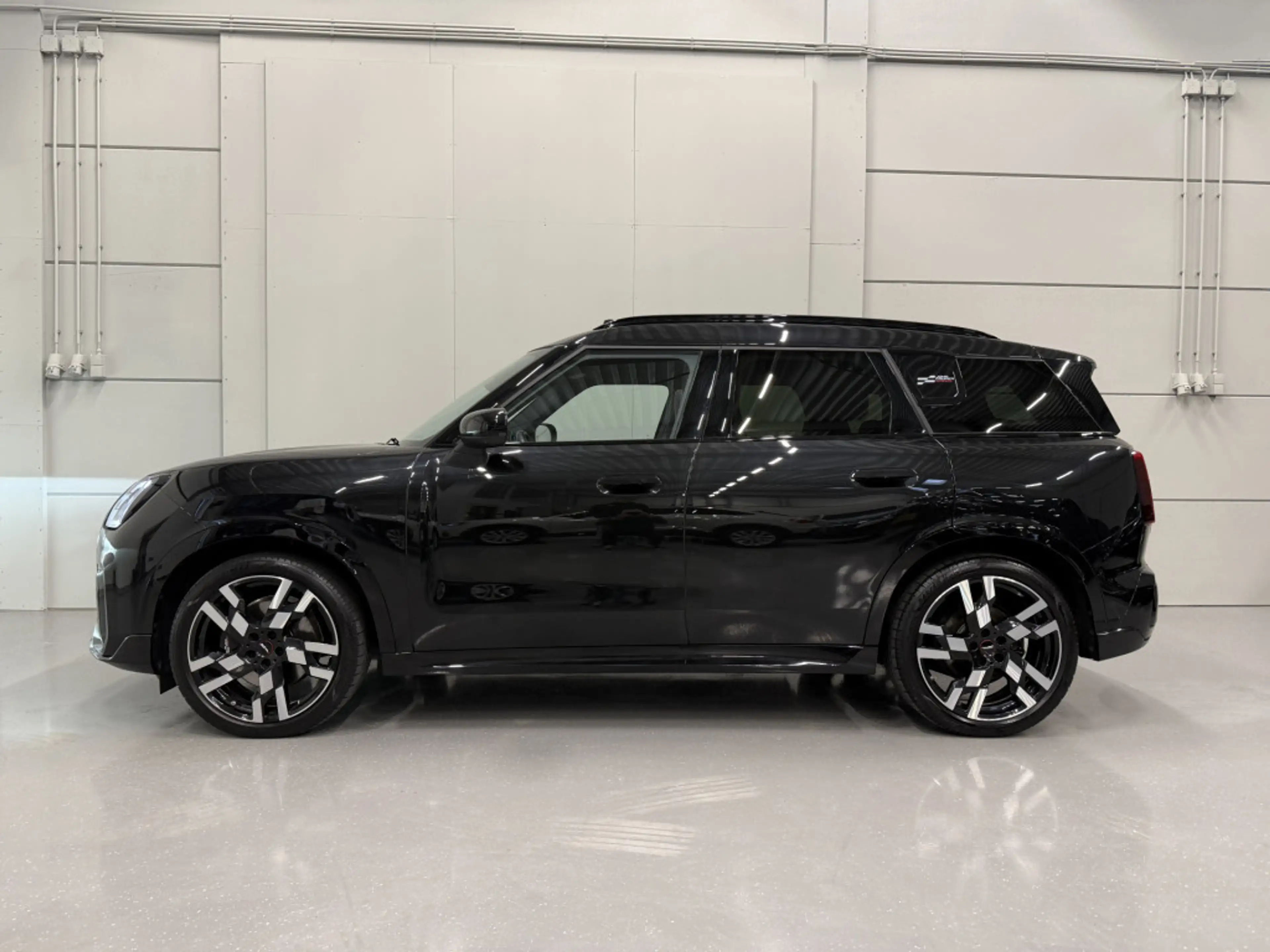 MINI John Cooper Works Countryman 1.5 C JCW XL BLACK PANO/H&K/HEAD-UP/20"/JCW-LEER S — photo 6