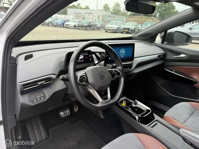 Volkswagen ID.4 view 12