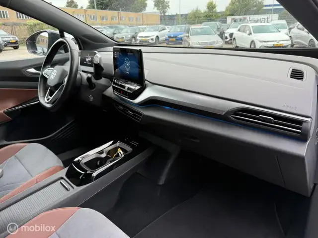 Volkswagen ID.4 view 13