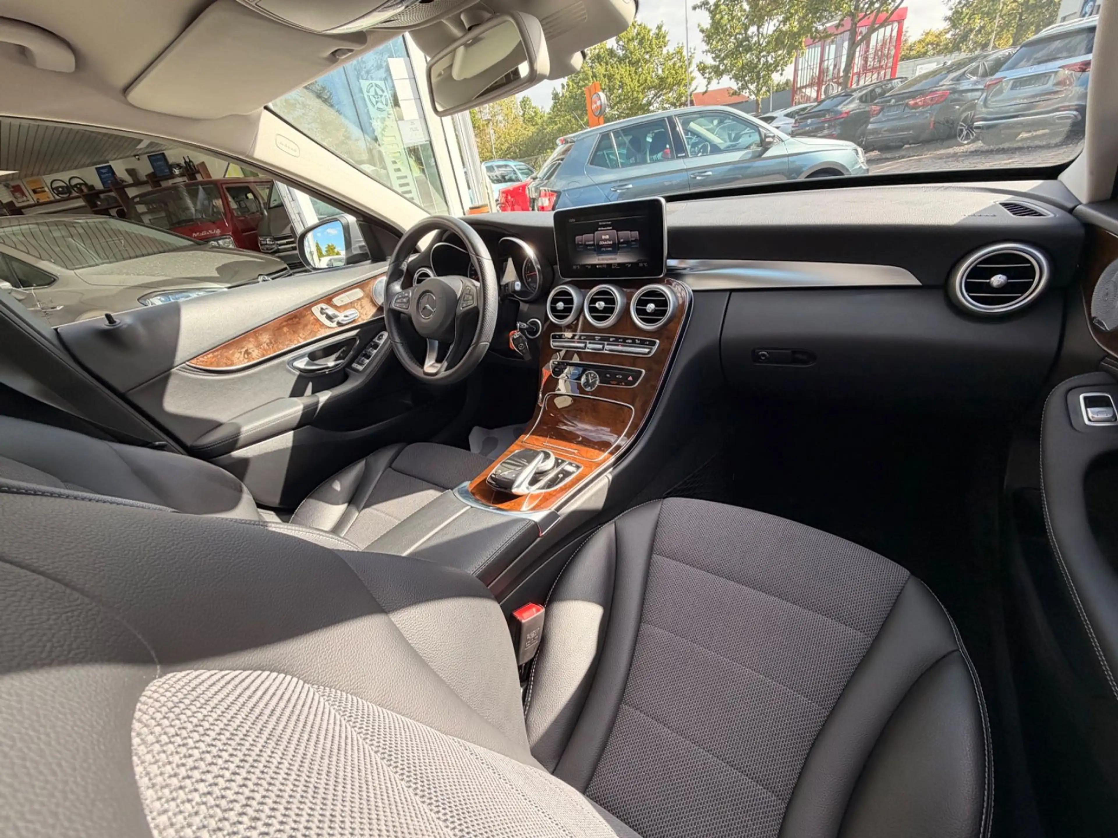 Mercedes-Benz C 250 C Limousine ,1.Hand Rentner — photo 11