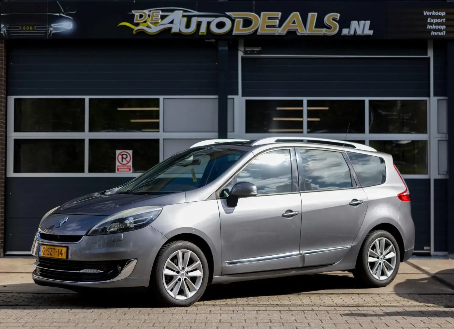 Renault Scenic 1.6 dCi Privilege AIRCO PANO NETTE AUTO Grijs - 2
