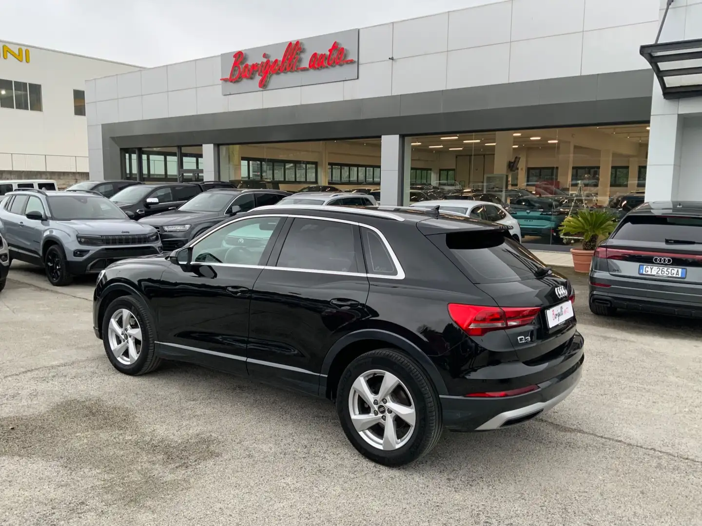 Audi Q3 Q3 35 TDI S tronic Business Advanced Noir - 1