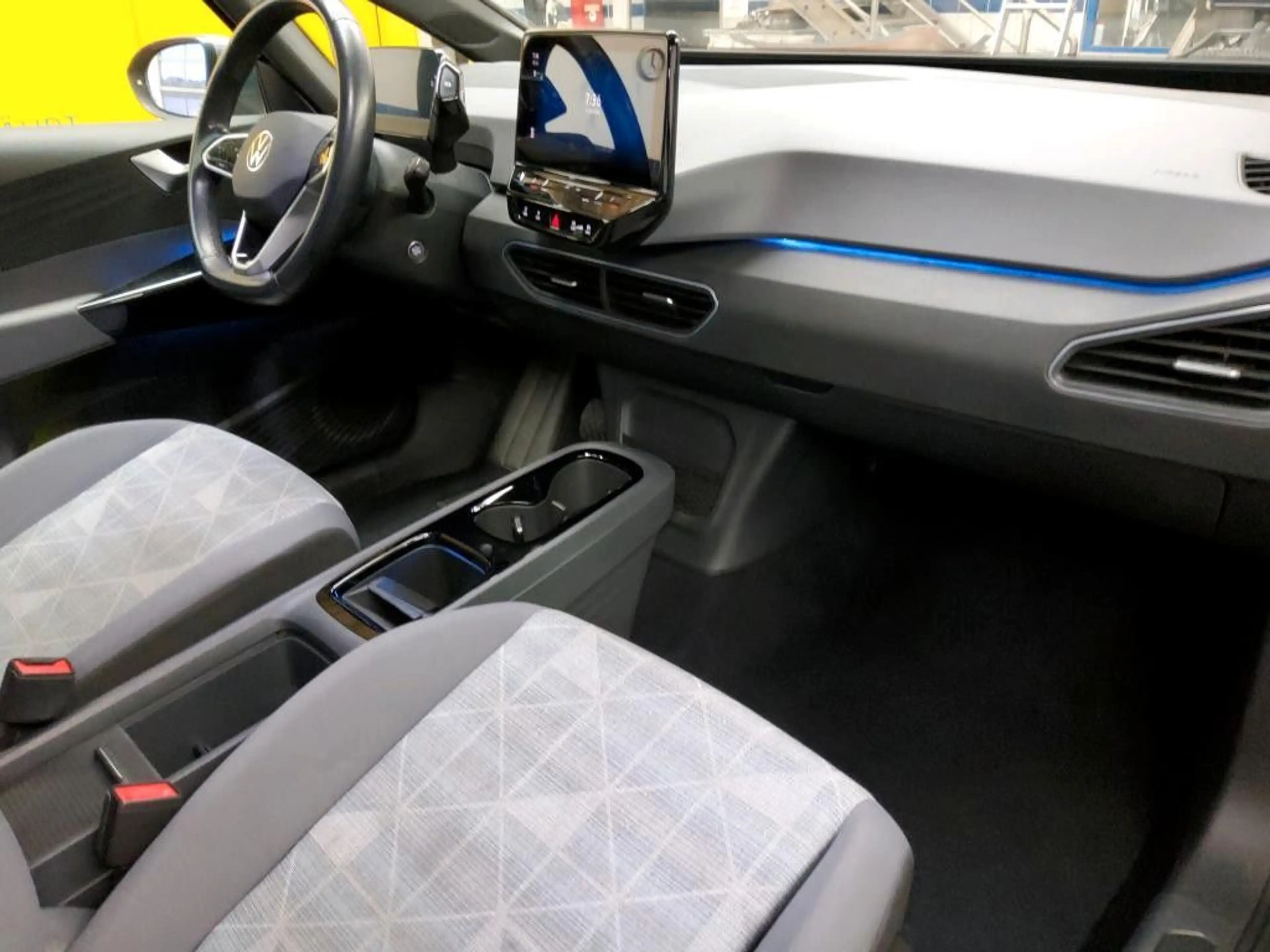 Volkswagen ID.3 Pro LED Navi WP SHZ ACC Keyless Kamera — photo 7