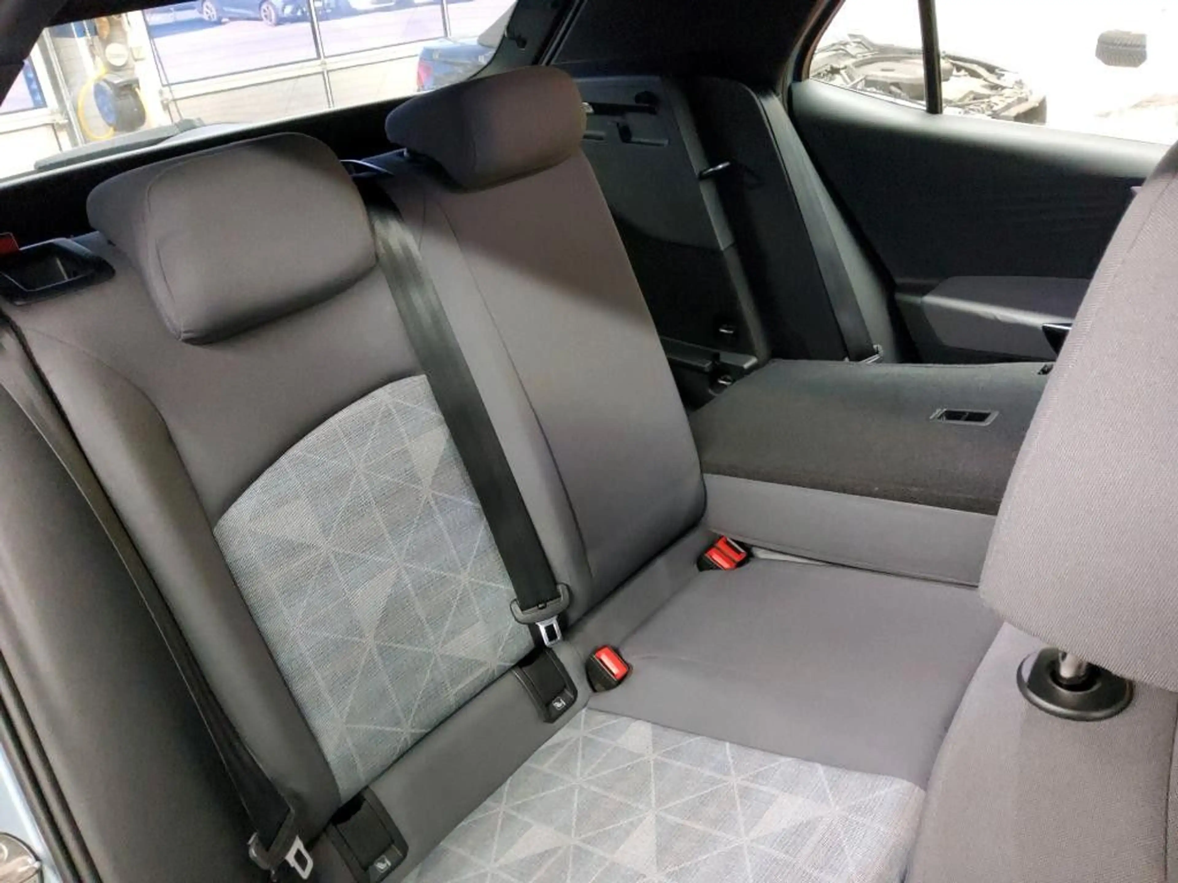 Volkswagen ID.3 Pro LED Navi WP SHZ ACC Keyless Kamera — photo 8