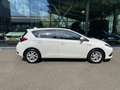 Toyota Auris 1.8 Hybrid Dynamic Blanc - thumbnail 2