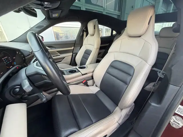 Porsche Taycan Turbo Ansicht 8