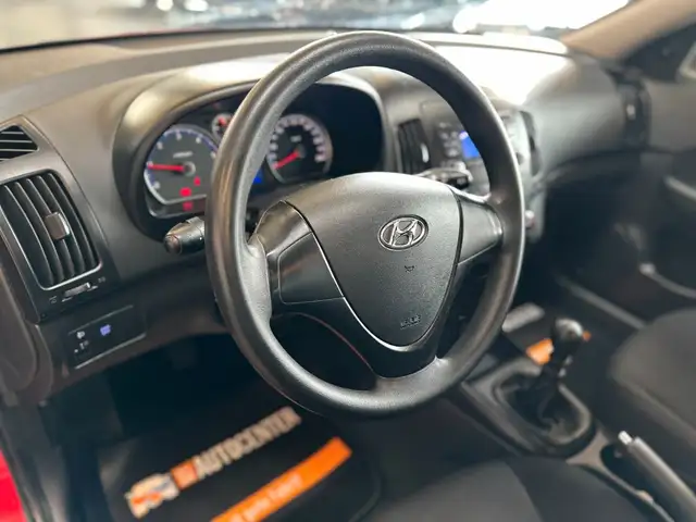 Hyundai I30 view 12