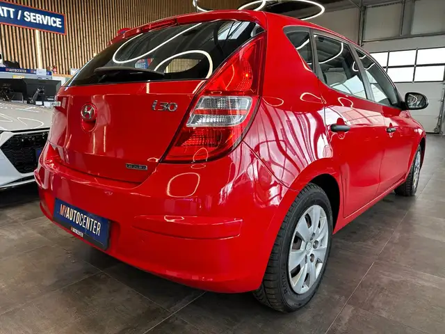 Hyundai I30 view 2