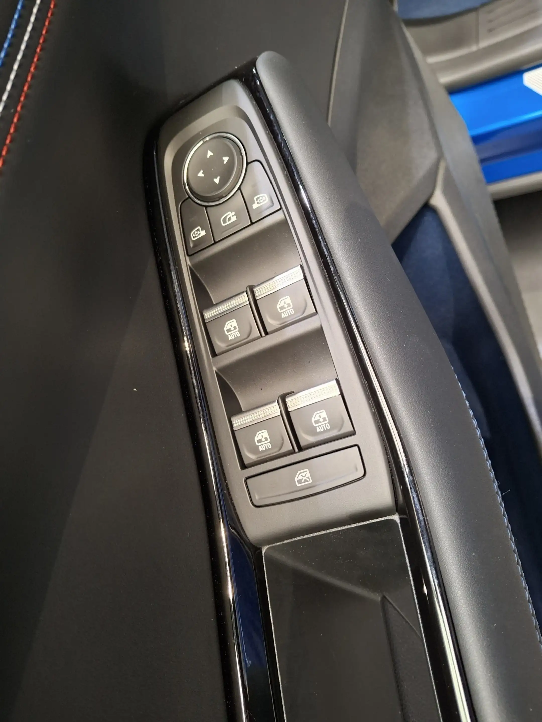 Renault Rafale Esprit Alpine Full Hybrid 200 + Solarbay+ — photo 7