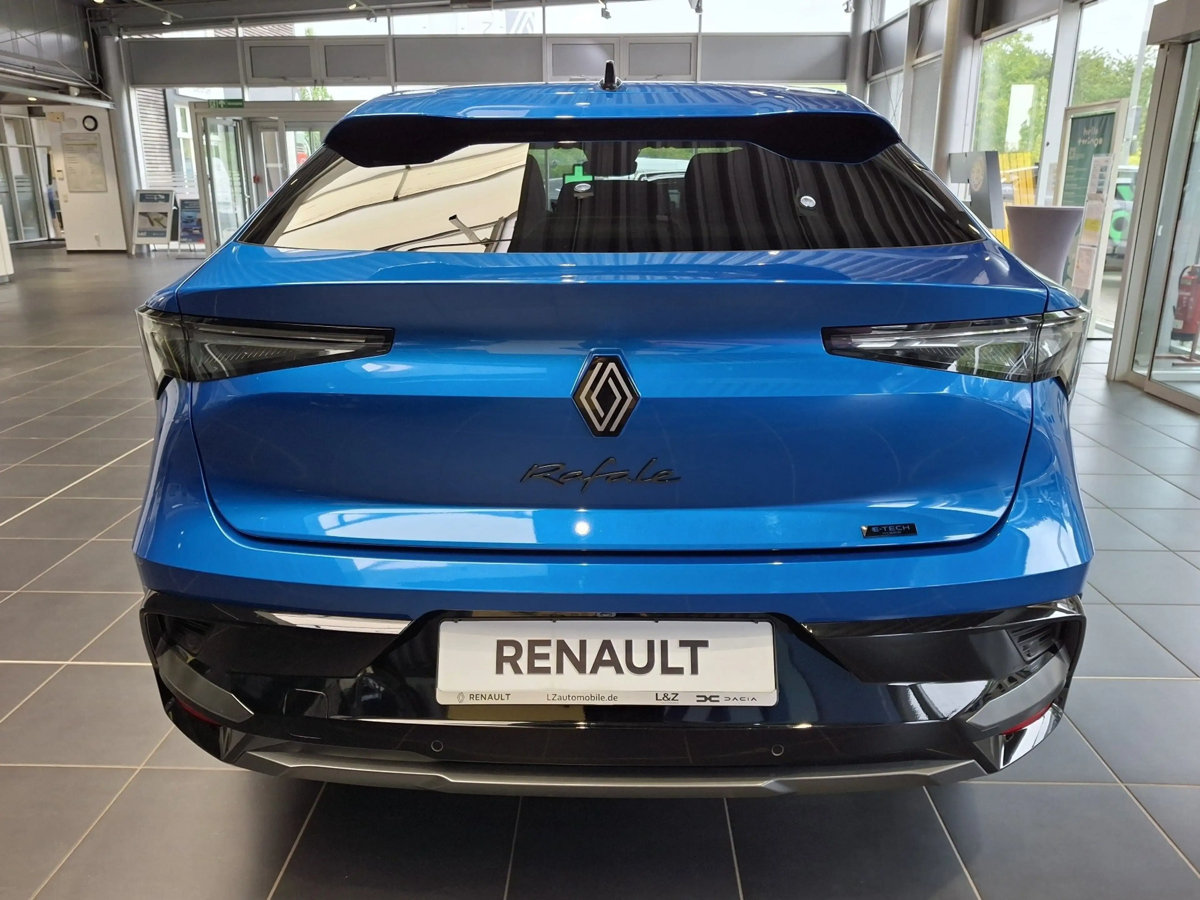 Renault Rafale Esprit Alpine Full Hybrid 200 + Solarbay+ — photo 4