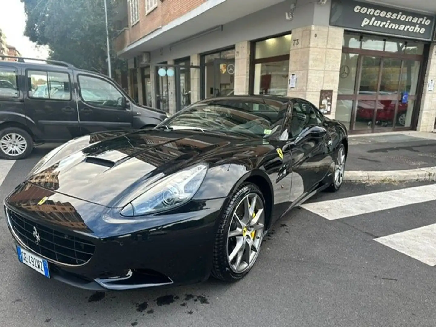 Ferrari California 4.3 DCT FRENI CARBONIO CERCHI 20 GOMMATA TAGLIANDI Nero - 2