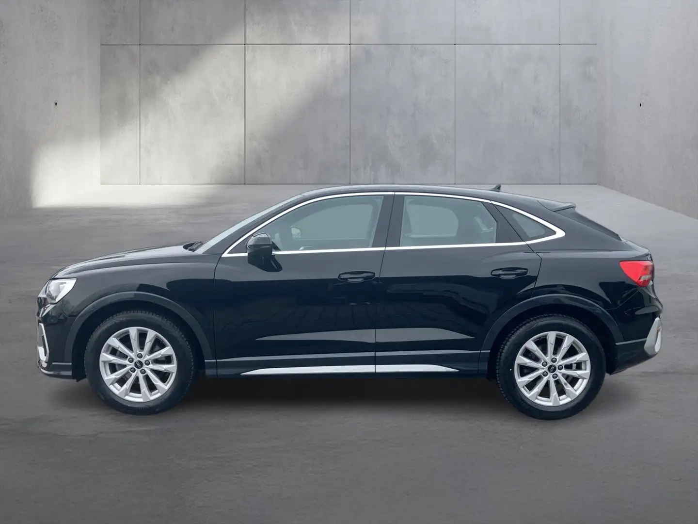 Audi Q3 35 TDI S line exterieur Schwarz - 2