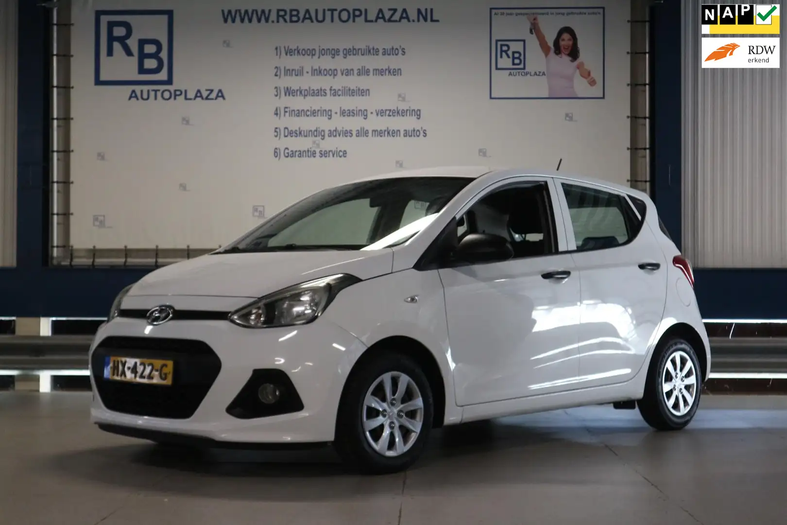 Hyundai i10 1.0i i-Motion / AC / Facelift model ! Wit - 1