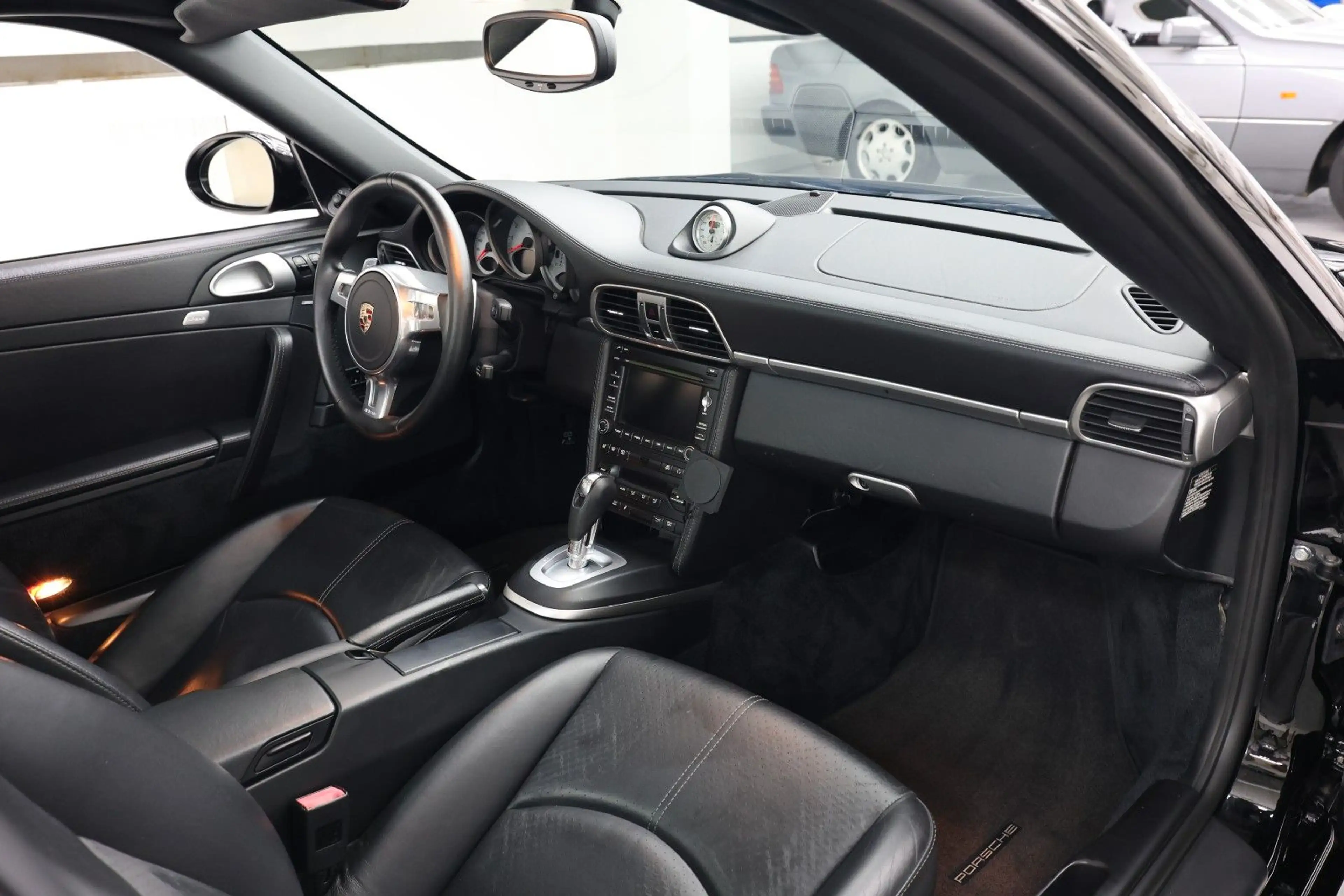 Porsche 997 4S Targa — photo 15